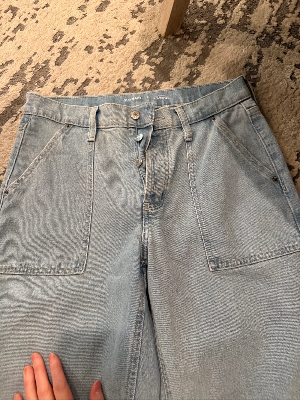 Old Navy Light Wash Straight-Leg Jeans - Picture 3 of 4